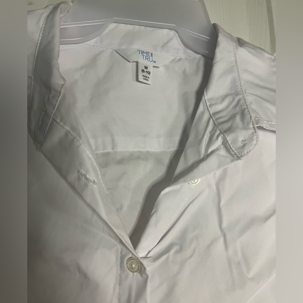 White button down blouse - Picture 4 of 6